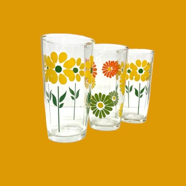 Vintage Drinking Glasses Retro 1960s Mid Century Modern + Hazel Atlas + Sour Cream + Daisy Print + Set of 3 + 1 Pint + Drinkware + Kitchen 