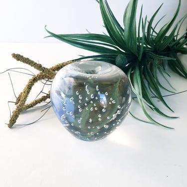Hand Blown Clear Glass Apple Paperweight with Controlled Bubbles Bullicante/ Art Glass Apple/ Gift/ Stocking Stuffer 