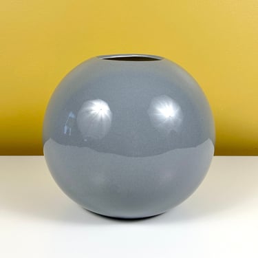 Cool Gray Ball Vase 