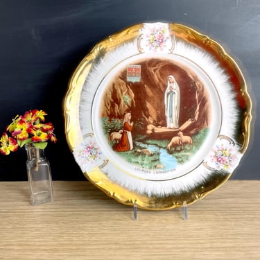 Lourdes L'Apparition souvenir plate - vintage religious decor 