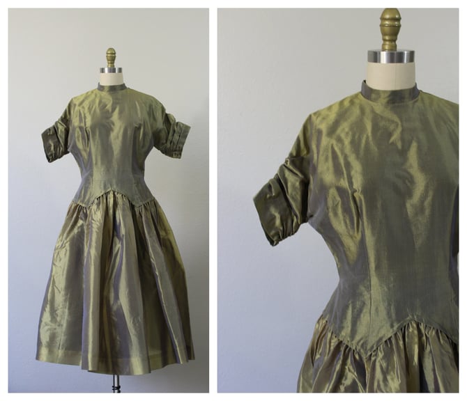 Vintage 1950s Gold crepe silk Organza Rockabilly PinUp Bombshell drop waist color change Dress  // Modern Size xs s  2 4 6 