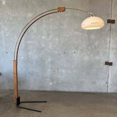 1970's Oak & Brass Gold Tone Arc Lamp by, Peter Morelli for Nova California