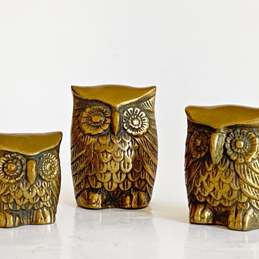 Brass shelf decor 3 Brass owl figurines Miniature owl paperweights. Vintage collectible desk accessories 