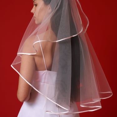 Ribbon Trim Veil