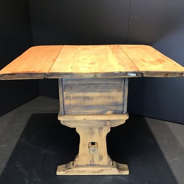 Darling Drop Leaf Table (Seattle)