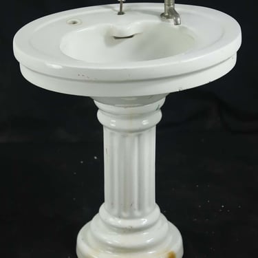 Reclaimed 27 in. Oval White Ceramic Ribbed Pedestal Sink