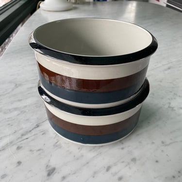 2 Medium Arabia Bowls KAIRA KULHO by Anja Jaatinen-Winquist Mid-Century Design Finland Kaira Striped Navy Blue Brown 