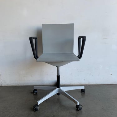 Vitra 0.4 Chair 