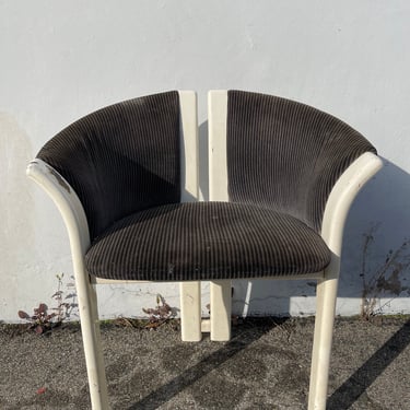 Unique 1980's Post Modern Black Velvet Sculpture Chair Made in Italy SpA Tonon Designer SidAccewnt Armchair Vintage Hollywood Regency 