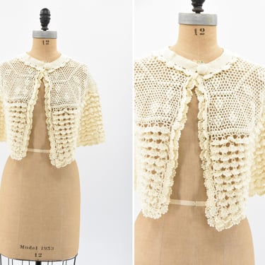 1960s Little Knobby Scallop cape 