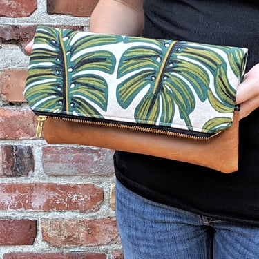 Monstera Plant Clutch: Fold Over Clutch, Vegan Leather Bag, Vegan Clutch, Bridesmaid Gift, Plant Bag, Rifle Paper Co 