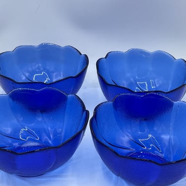 Rare Vintage Set of (4) Berry Bowls, salad or Cereal Bowls Cobalt Blue  Arcoroc France 5" Diameter- Scalloped Swirl Design 