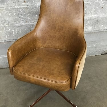 Vintage Pleather Gem of a Chair (Seattle)