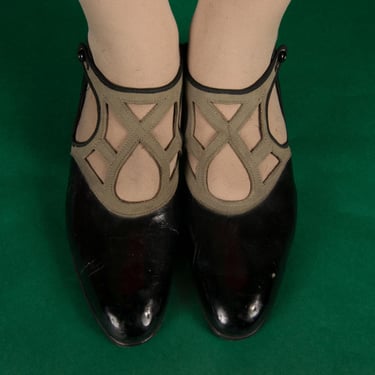 1920s Shoes -  Size 6.5 7 - Fantastic Deadstock Vintage 20s Suede and Black Patent Leather Mary Jane Two Tone Dressy Day Shoes 