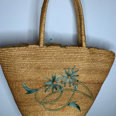 Vintage wicker beach bag 