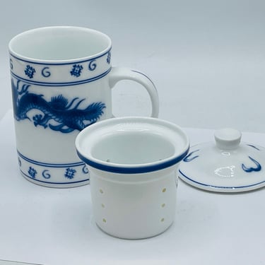 Vintage Dragon Blue and White Ceramic tea Coffee Cup  with lid and Infuser - Great Condition 