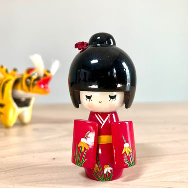 Vintage Japanese Red Kokeshi Doll 
