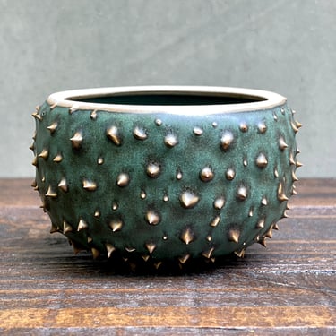 Ceramic Spiky Urchin Bowl- Satin Moss Green 