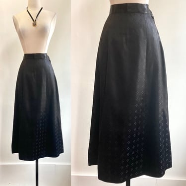 Vintage 40s Skirt / SATIN SILK EMBOSSED Dots / Midi Pencil Length / Side Metal Zip 