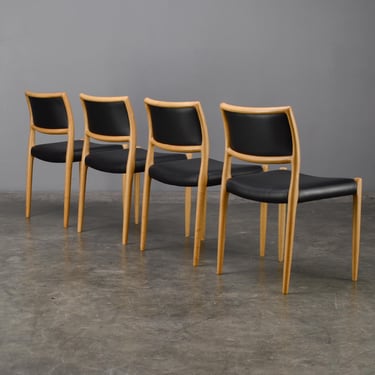 4 Møller Model 80 Dining Chairs in Oak and Black Leather Mid Century Danish Modern 