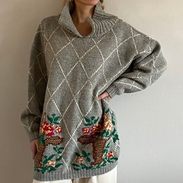 80s handknit sweater / vintage hand knit gray rag wool intarsia embroidered flower basket windowpane trellis oversized collared sweater | L 