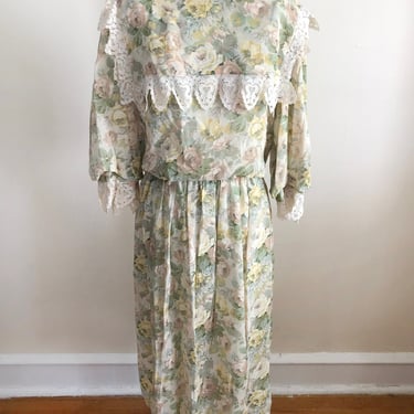 Pastel Rose Print Dress with Lace Trimmed Bib Collar - 1980s 