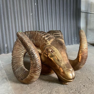 Ram Head Cocktail Table 