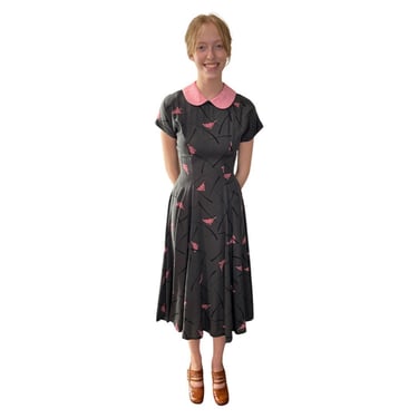 1950s gray and pink novelty print dress with Peter Pan collar 