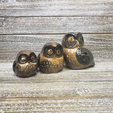1960s Vintage Japan Stoneware Owl Figurines, Mid Century 3 Woodland Big Eyed Birds, Earthy Rustic Owls Home Decor, Vintage Wall Decor 