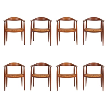 Set of Eight Hans Wagner &quot;Round&quot; Dining Chairs in Teakwood