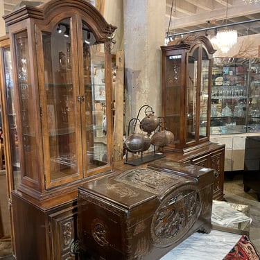 3 Piece Dresser Set with 2 glass cabinets (Dressers:33 inches wide. 18 inches deep. 32 inches tall. Cabinets: 51 inches tall. 28 inches wide. 13 inches deep.)