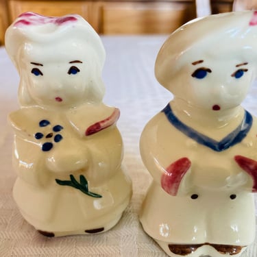 Vintage Shawnee Pottery USA  Boy  Girl  Salt & Pepper Shakers 