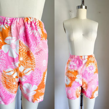 Vintage 1960s Handmade Hawaiian Rayon Shorts / S/M 