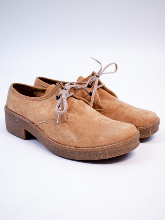 1970's suede hush puppies size 9