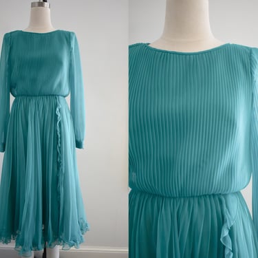 1970s Miss Elliette Green Pleated Dress 