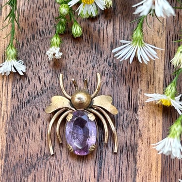 Vibtage Bug Brooch Purple Faceted Stone Gold Tone Insect Bee Retro Fashion jewelry 