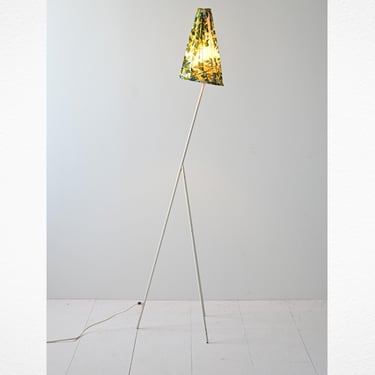 Retro Floor Lamp with Leaf Patterned Shade – Vintage White Metal Tripod Base 