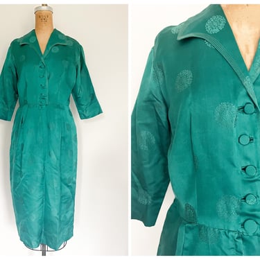 Vintage 1950’s ‘60s Chinese jacquard silk dress in emerald green | classic Oriental button front dress, mid century, M 