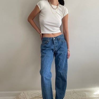 Levi&#39;s 501 Boyfriend Jeans - Medium Wash