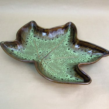 Speckled  Leaf Ceramic Dish Tray by Country Originals Colombian Art Pottery Forest Colors - Signed 