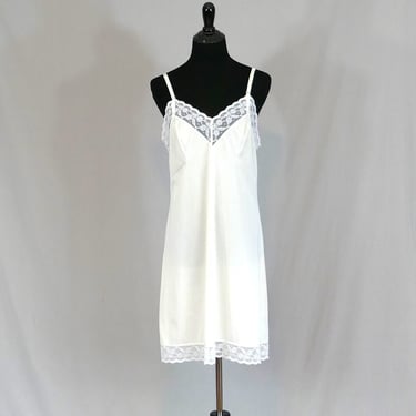 70s Off-White Nylon Slip - Lace Trim - Full Dress Slip - Lorraine - Vintage 1970s - M Size 36 38 