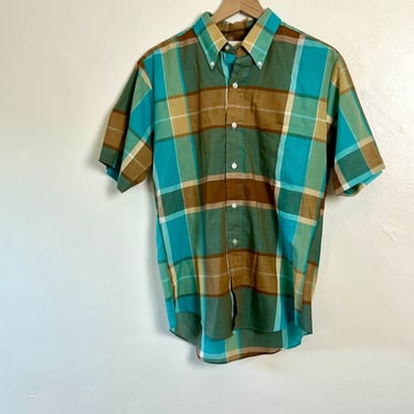 vintage plaid button up shirt / 50s 60s short sleeve button down / pinup rockabilly plaid shirt / unisex plaid top / size medium size 14 