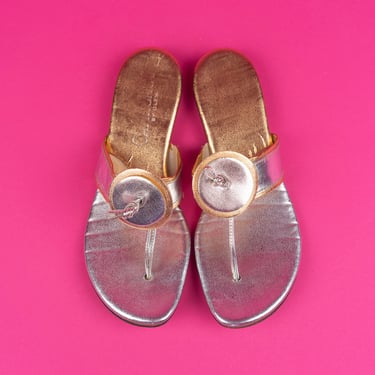 Vintage 50s Caprichus by OLEM Gold and Silver Leather Flat Thong Sandals with Size 5.5M 