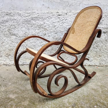 Vintage Thonet Style Rocking Chair/ Retro Rocking Chair/ Old Brentwood Rocking Chair/ Vintage Furniture/ Old Wicker Chair/Resting Chair/ 70s 