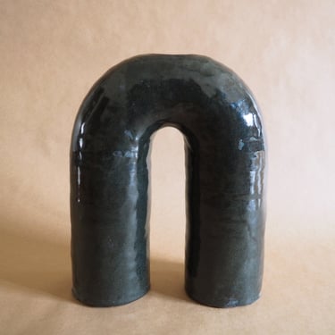 SECONDS SALE // XL Arch Vase 