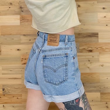 Levi's 910 Vintage Jean Shorts / Size 26 27 