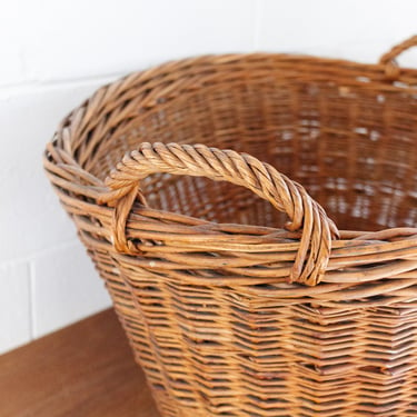 1920s French extra large laundry basket