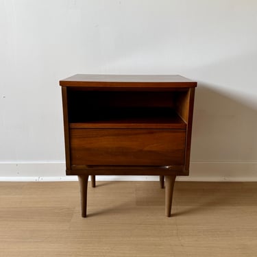 Vintage Mid Century Nightstand / End Table