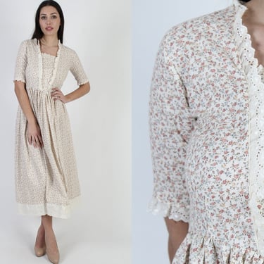 Vintage 70s Pilgrim Folk Dress / Country Calico Floral Dress / Off White Cotton Homespun Midi Maxi Dress 