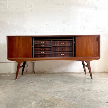 Danish Modern Credenza or TV Media Console 